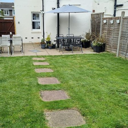 Vila Entire House With Garden & Parking Nr Ashford Int Exteriér fotografie