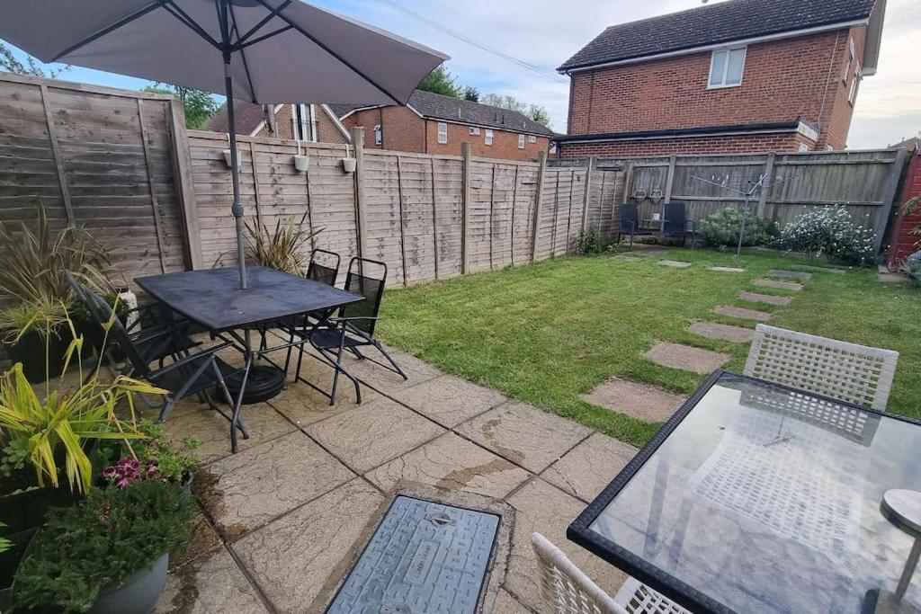 Vila Entire House With Garden & Parking Nr Ashford Int Exteriér fotografie