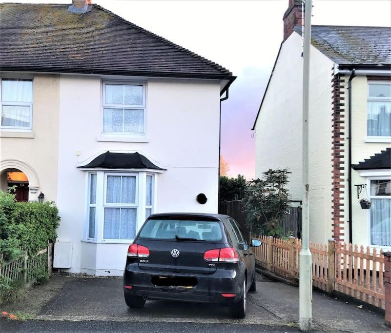 Vila Entire House With Garden & Parking Nr Ashford Int Exteriér fotografie